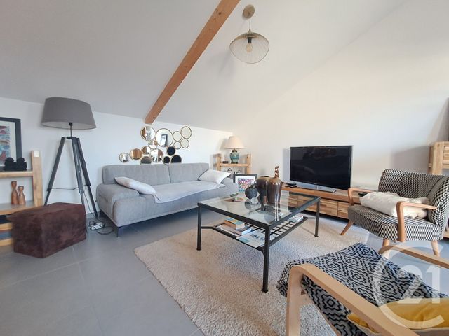 Appartement T4 à vendre - 4 pièces - 92.07 m2 - CHASSIEU - 69 - RHONE-ALPES - Century 21 I.B.F.