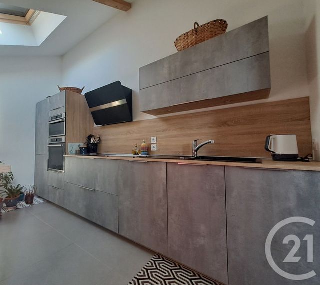 Appartement T4 à vendre - 4 pièces - 92.07 m2 - CHASSIEU - 69 - RHONE-ALPES - Century 21 I.B.F.