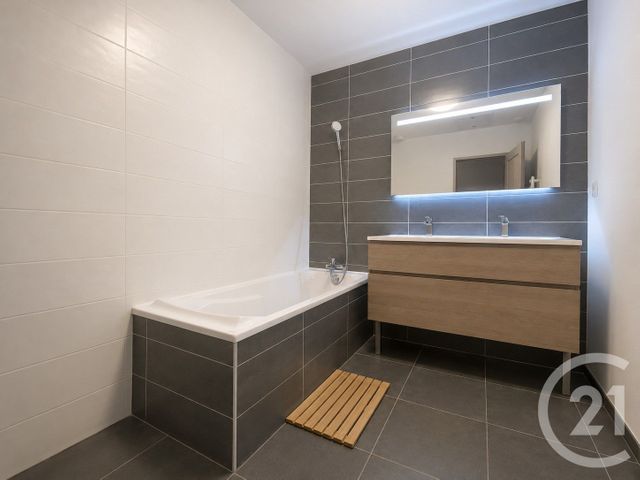 maison à vendre - 4 pièces - 97.0 m2 - GENAS - 69 - RHONE-ALPES - Century 21 I.B.F.