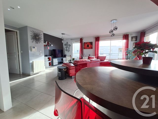 Appartement T3 à vendre - 3 pièces - 77.0 m2 - GENAS - 69 - RHONE-ALPES - Century 21 I.B.F.