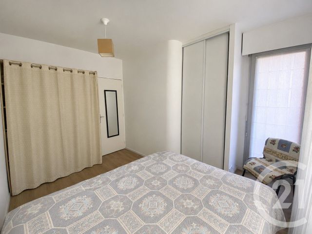 Appartement T3 à vendre - 3 pièces - 63.8 m2 - GENAS - 69 - RHONE-ALPES - Century 21 I.B.F.