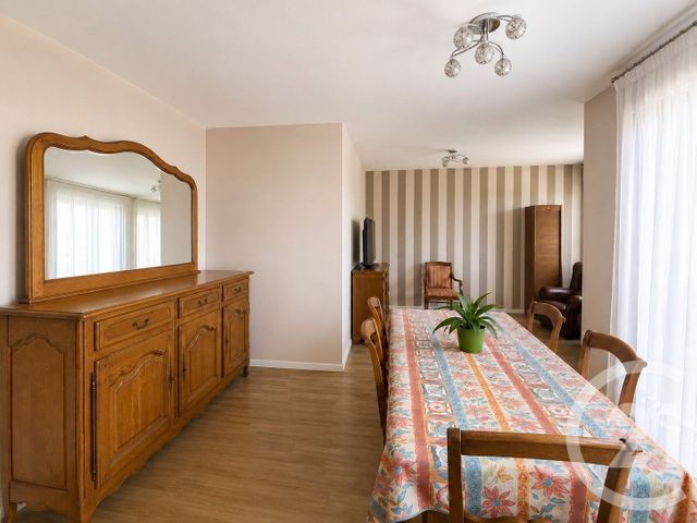 Appartement T3 à vendre - 3 pièces - 63.8 m2 - GENAS - 69 - RHONE-ALPES - Century 21 I.B.F.