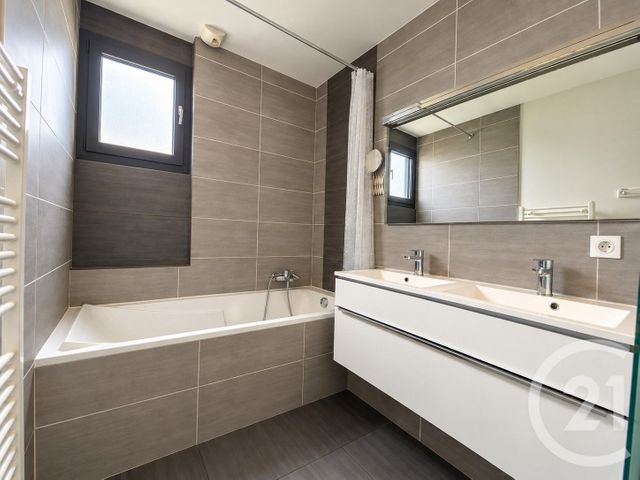 maison à vendre - 4 pièces - 120.0 m2 - GENAS - 69 - RHONE-ALPES - Century 21 I.B.F.