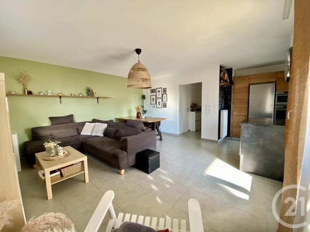 Appartement T3 à vendre - 3 pièces - 68.82 m2 - GENAS - 69 - RHONE-ALPES - Century 21 I.B.F.
