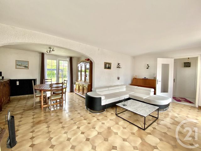 maison à vendre - 5 pièces - 135.0 m2 - GENAS - 69 - RHONE-ALPES - Century 21 I.B.F. maison à vendre - 5 pièces - 135.0 m2 - GENAS - 69 - RHONE-ALPES - Century 21 I.B.F.