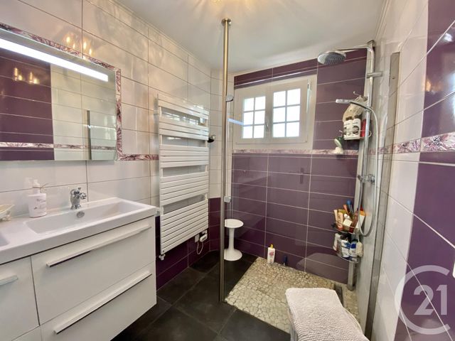 maison à vendre - 5 pièces - 135.0 m2 - GENAS - 69 - RHONE-ALPES - Century 21 I.B.F. maison à vendre - 5 pièces - 135.0 m2 - GENAS - 69 - RHONE-ALPES - Century 21 I.B.F.